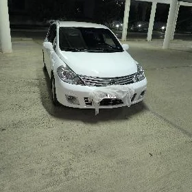 Nissan Versa 2012