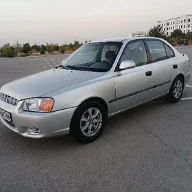 Hyundai Accent 2000