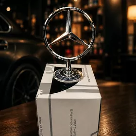 Эмблема на капот MercedesBenz