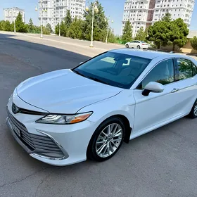 Toyota Camry 2023