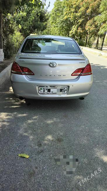 Toyota Avalon 2005