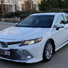 Toyota Camry 2020