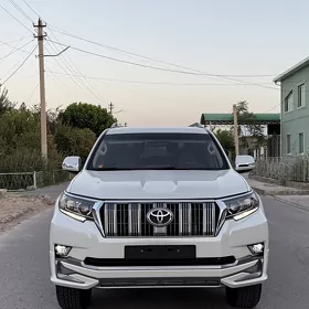 Toyota Land Cruiser Prado 2023