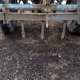 MTZ 80 2005