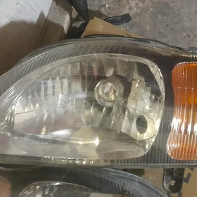 Suzuki Baleno far komplekt