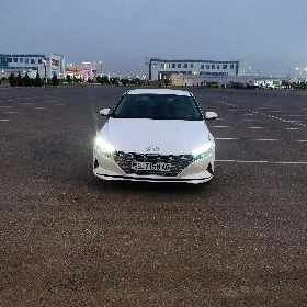 Hyundai Elantra 2021