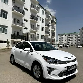 Kia Rio 2021
