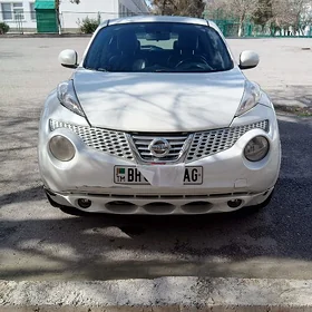 Nissan JUKE 2013