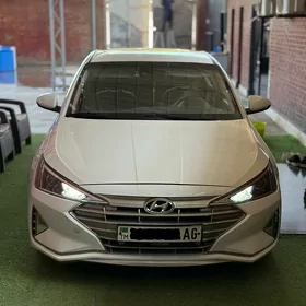 Hyundai Elantra 2020