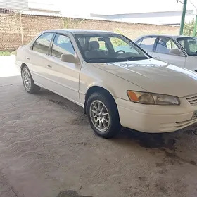 Toyota Camry 1997