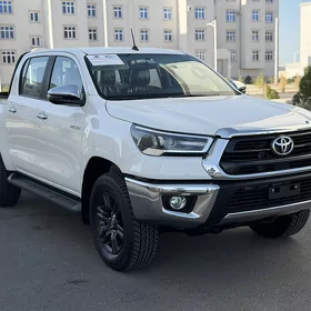 Toyota Hilux 2025