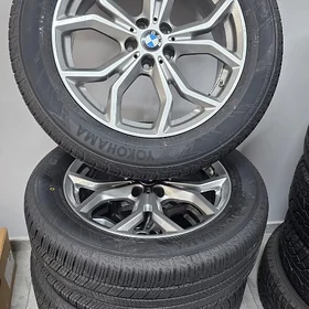BMW X4 X5. R19 .