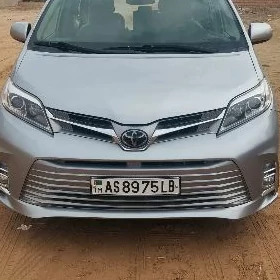 Toyota Sienna 2020