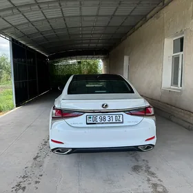 Lexus ES 350 2020