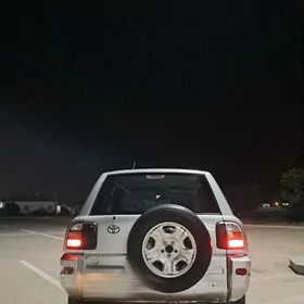 Toyota RAV4 2000
