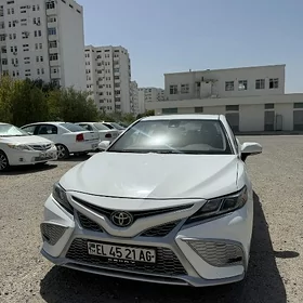 Toyota Camry 2022