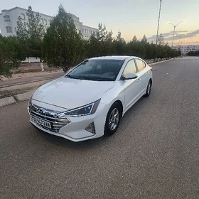 Hyundai Elantra 2020