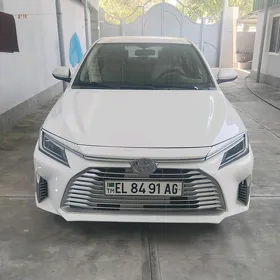 Toyota Yaris 2023
