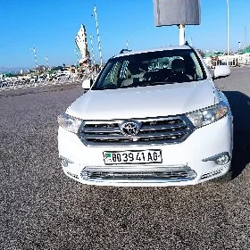 Toyota Highlander 2011