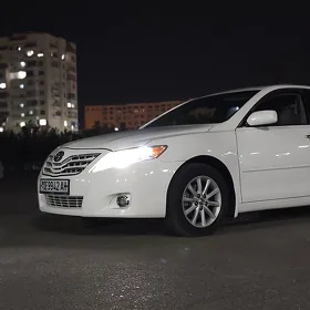 Toyota Camry 2010