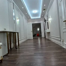 Ekskluziw Elitka 7 kom 290m²