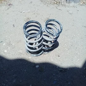 Пружын