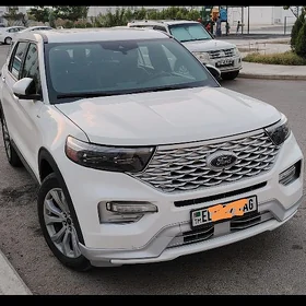 Ford Explorer 2022