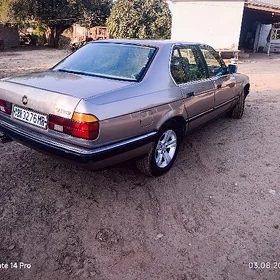 BMW 730 1990