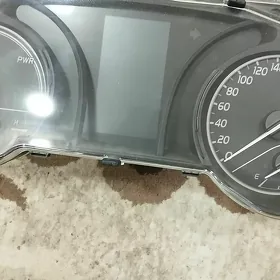 Toyota Camry gibrit zapcaslary