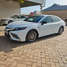 Toyota Camry 2023