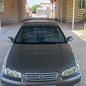 Toyota Camry 2000