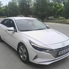 Hyundai Elantra 2023