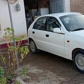 Daewoo Lanos 2001