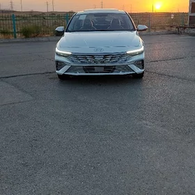 Hyundai Elantra 2026