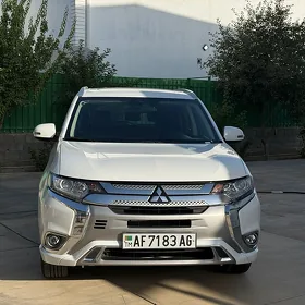 Mitsubishi Outlander 2022