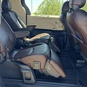 Toyota Sienna 2022