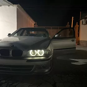 BMW E39 2000
