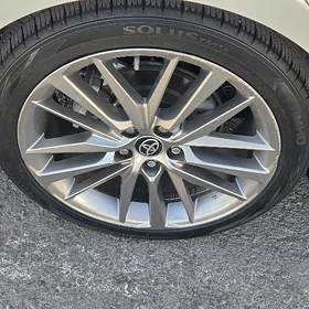 camry xse radnoy diska