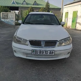 Nissan Sunny 2001