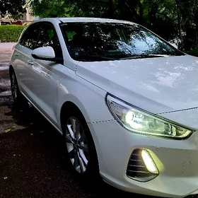 Hyundai Elantra 2019