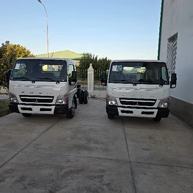 Mitsubishi Canter 2025