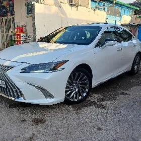 Lexus ES 350 2022