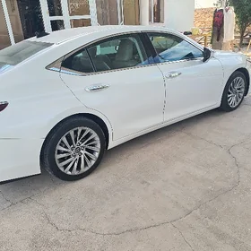 Lexus ES 350 2020