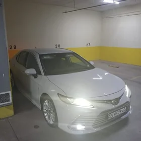 Toyota Camry 2022