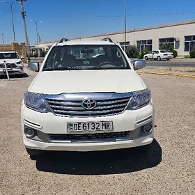 Toyota Fortuner 2008