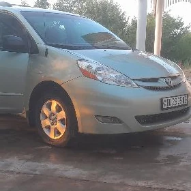 Toyota Sienna 2009