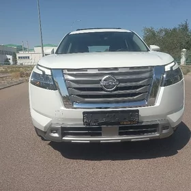 Nissan Pathfinder 2022
