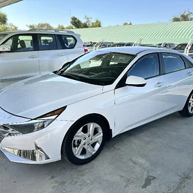 Hyundai Elantra 2023