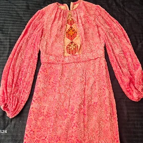 pombarh koynek