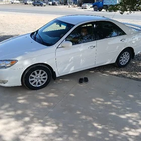 Toyota Camry 2004